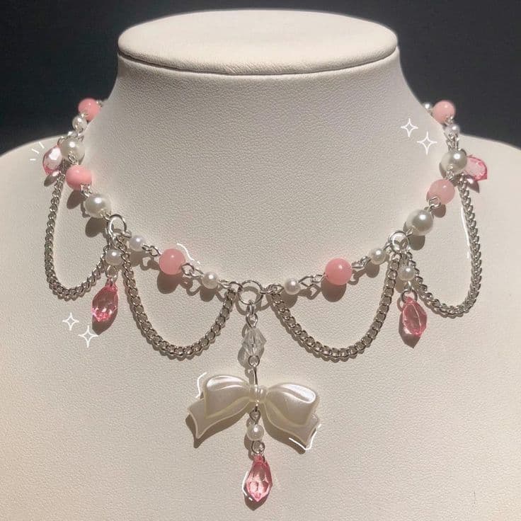 Collar blanco y rosado coquette